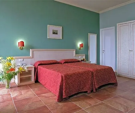 Belvedere Hotel 4*