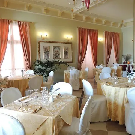 Belvedere Hotel 4*